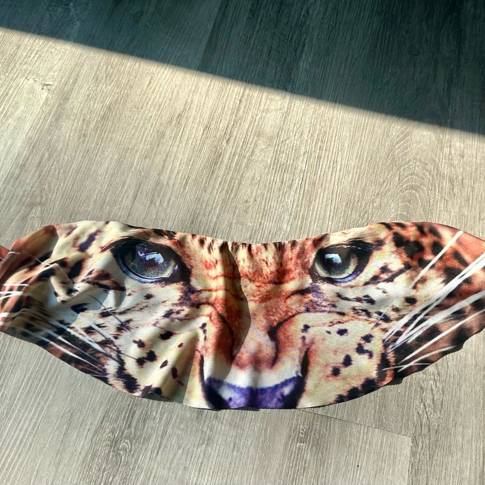 Wild fox tiger Bikini Top size XS